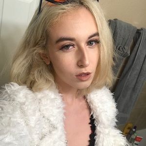 Meet your Posher, Erica